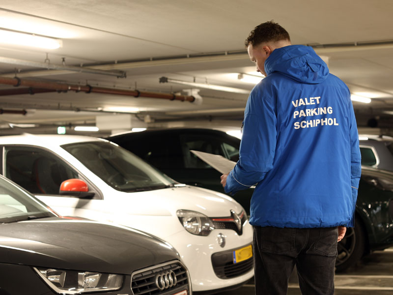 Valet parkeren Schiphol - Veilig en bewaakt