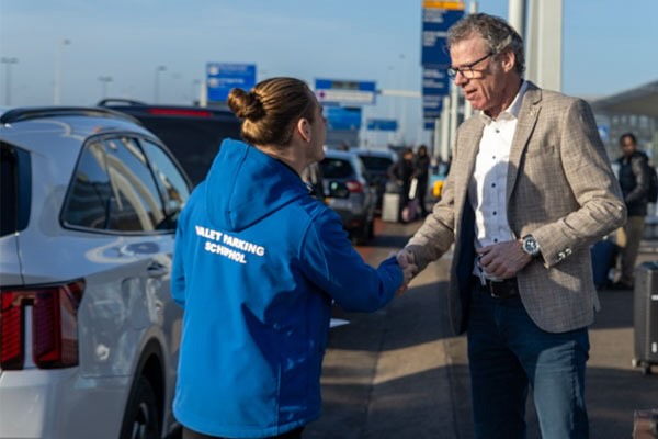 Kies voor de allerbeste parkeerservice op Schiphol! #valetparking #schiphol